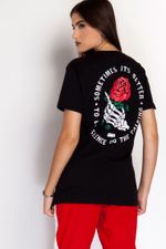 Camiseta-Silent-Rose