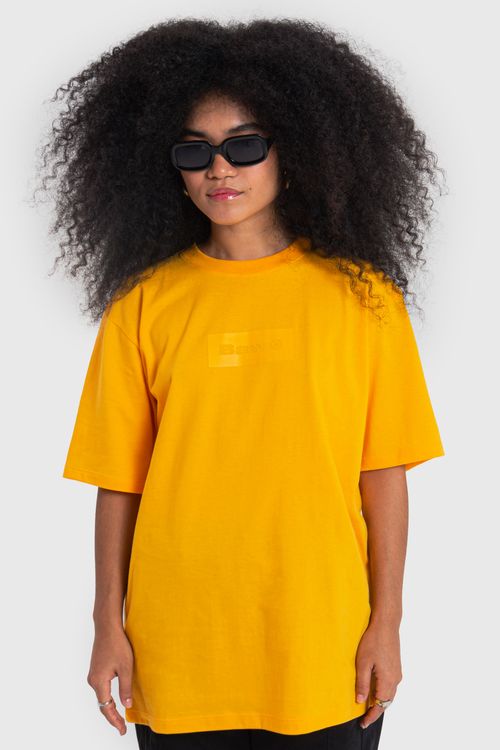 Camiseta box logo yellow
