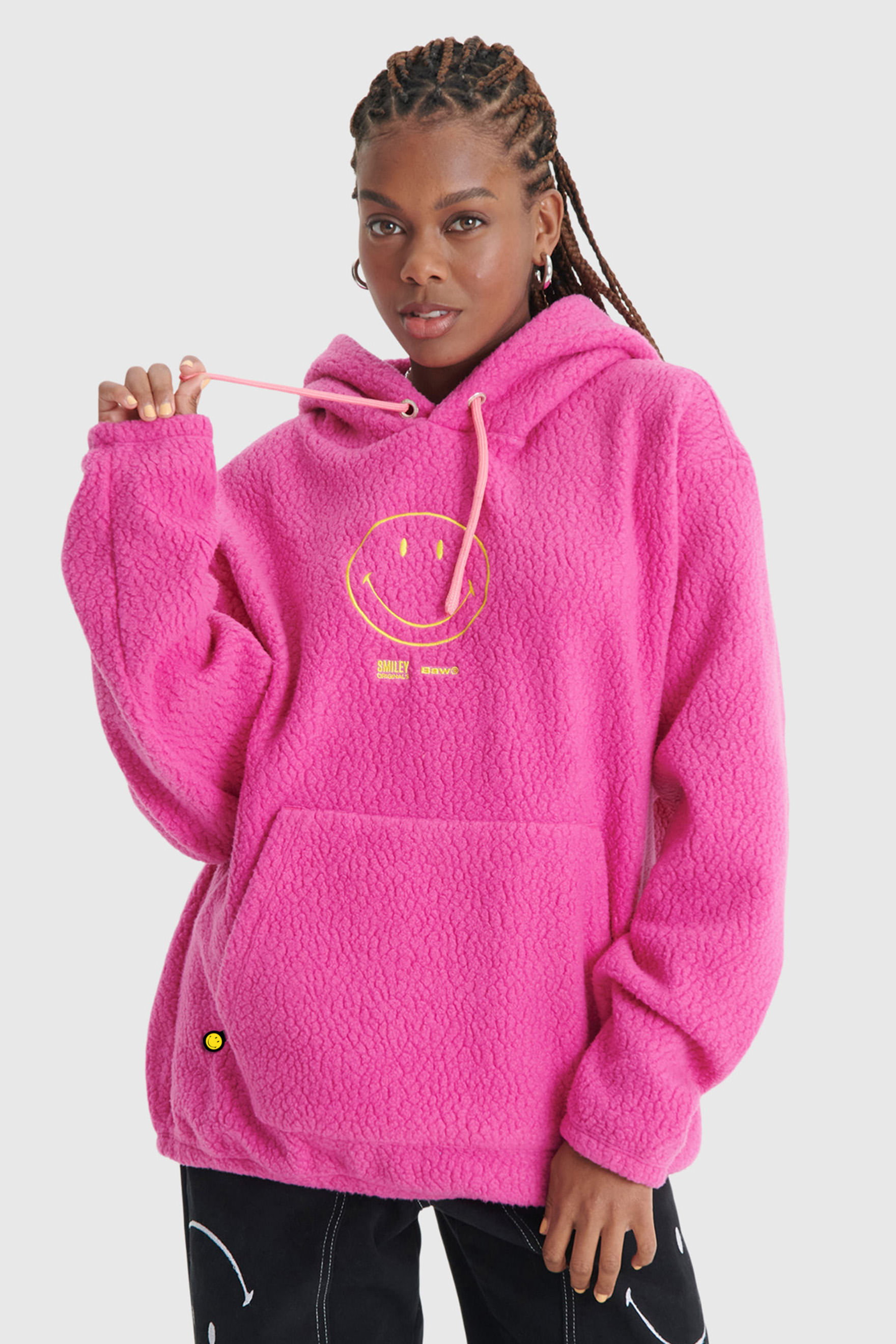 HOODIE SHERPA SMILEY BORDADO