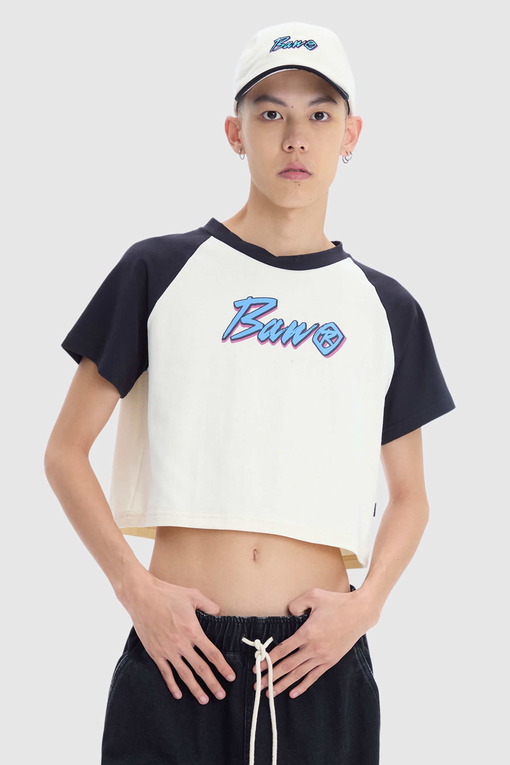 CROPPED RAGLAN ITALIC