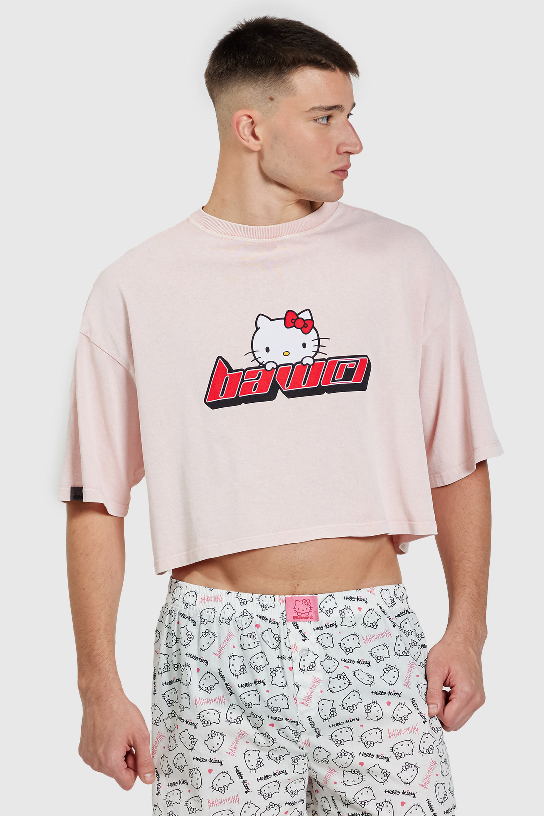 Camiseta Boxy New Over Baw X Hello Kitty