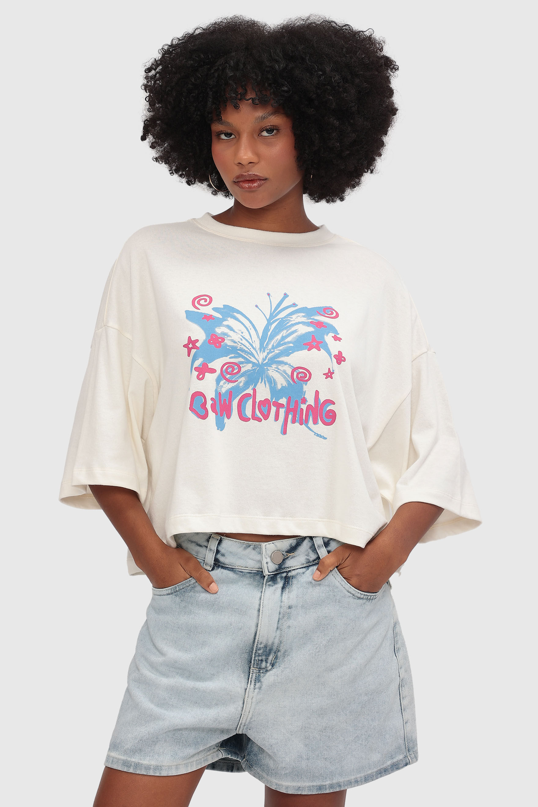 CAMISETA BOXY BUTTERFLOWERS